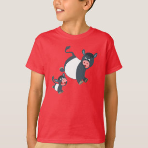 ギャロウェーベルトを付けられた牛及び子牛の子供のTシャツを遊ぶこと Tシャツ