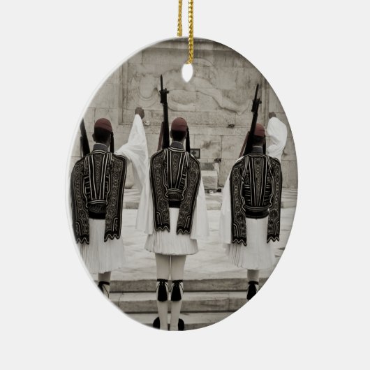 ギリシャのアテネの名誉警備員のヴィンテージ写真 セラミックオーナメント (右)