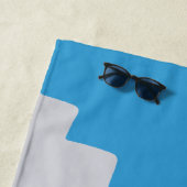 ギリシャのエーゲ島の空に対する教会の概要 ビーチタオル (インサイチュ)