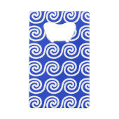 ギリシャの蛇行鍵波パターンブルー クレジットカード栓抜き (裏面)
