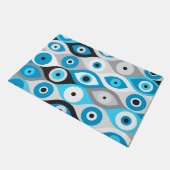 ギリシャの邪悪な目のパターンのブルースとグレー ドアマット (アングル)