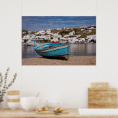 ギリシャの魚釣り船の港と港 ポスター (キッチン)