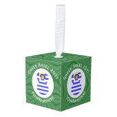 ギリシャ国旗の黒髪エンジェル年名 キューブオーナメント (正面アングル)