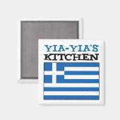 ギリシャ国旗を持つYia-Yiaのキッチン マグネット (正面/裏面)
