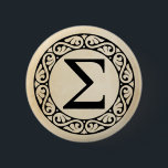 ギリシャ文字シグマ 缶バッジ<br><div class="desc">そのクラシカルと型枠でモダンは、ギリシャ語アルファベットは24文字を持ち、アルファからオメガ。Sigmaはギリシャ語アルファベットの18番目の文字である。このデザインは古い紙の背景に提示され、それは光の色の選択肢の虹に置き換えることができる。</div>