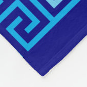 ギリシャ語ミアンダー – ギリシャ語鍵 – 青の影 フリースブランケット (角)