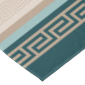 ギリシャ語鍵 – ミアンダー – トープとグリーン テーブルクロス (アングル)