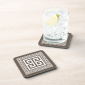 ギリシャ鍵パターン白と茶色のデザインコースター コースター (右側)