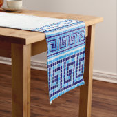 ギリシャ風モザイクタイルオーナメント – ブルーシェード ショートテーブルランナー (インサイチュ)