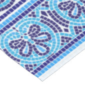 ギリシャ風モザイクタイルオーナメント – ブルーシェード テーブルクロス (アングル)