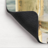 ギリシャ、Cyclades Islands、Mykonos、テーブル上のワイン マウスパッド (コーナー)