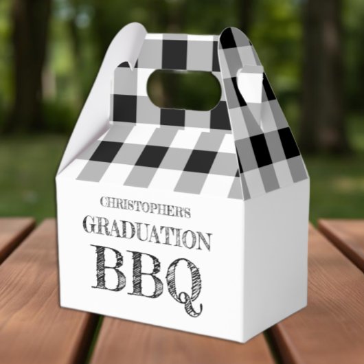 ギンガムチェックの卒業パーティBBQ フェイバーボックス
