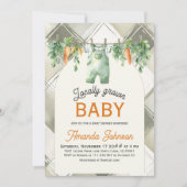 ギンガム衣類ライン 地元で育てられたベビーシャワー 招待状 (正面)
