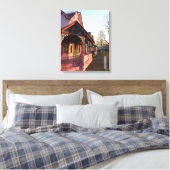 ギンガーブレッドに暖かい夕日 – Martha's Vineyard キャンバスプリント (インサイチュ (寝室))