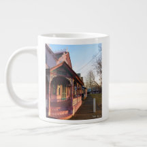 ギンガーブレッドに暖かい夕日 – Martha's Vineyard