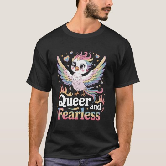 クィアで無畏なフェニックスプライド Tシャツ (正面)