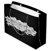 クイーンアンズレースワイルドフラワーズフラワーB&W ラージペーパーバッグ (裏面アングル)