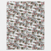 「クイーンズギャンビット：ポケットクイーンズの散在ペア」 フリースブランケット (正面)