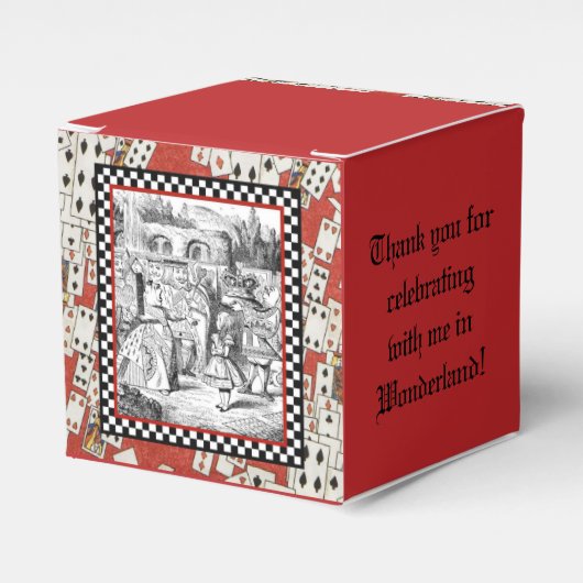 クイーンズコートヤードのアリス1 フェイバーボックス (正面サイド)