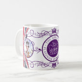 クイーンズプラチナジュビリー2022年記念マグカップ –  コーヒーマグカップ (正面左)