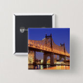 クイーンズボロ橋とイースト川 缶バッジ (正面&裏面)