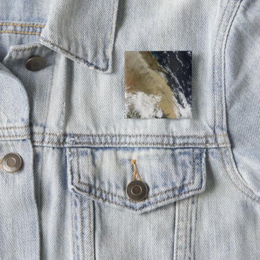 クイーンズラ北部から張り出された砂塵の壁 缶バッジ (インサイチュ)