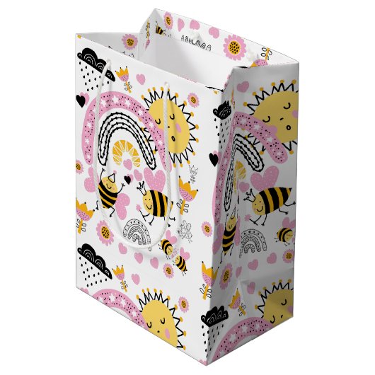 クイーンビーズキュートBFF、ベビーガール、ギフトピガーリーンク ミディアムペーパーバッグ (裏面アングル)