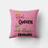 クイーン実在ズがお互いの王冠を固定する クッション (裏面)