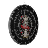 クイーン王室の ダーツボード (正面左)