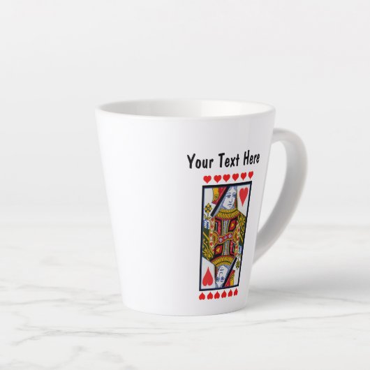 クイーン華美ズ遊カード明るい赤いハート カフェラテマグ (右アングル)