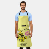 クイーン（昆虫）マルハナバチエプロン エプロン (着用した状態)