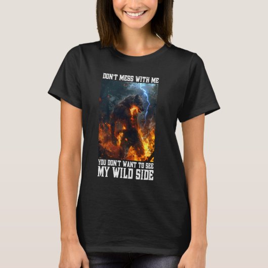 クオリティの低い人狼注意 アルファウルフ ウルフ ミーム Tシャツ (正面)