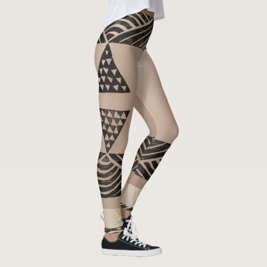 クキアイ レギンス (右)