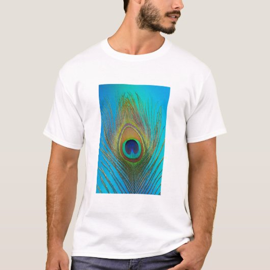 クジャクの羽のクローズアップ Tシャツ (正面)