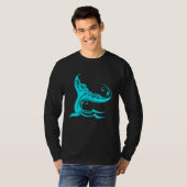 クジラの尾の波でホエー救ラオルカ海の動物 Tシャツ (正面フル)
