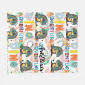 クセノタルソサウルス恐竜アドベンチャー フリースブランケット (正面(横))