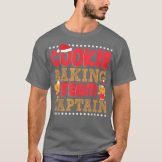 クッキーおもしろいベーキングチームキャプテンジンジャーブレッドクリス Tシャツ