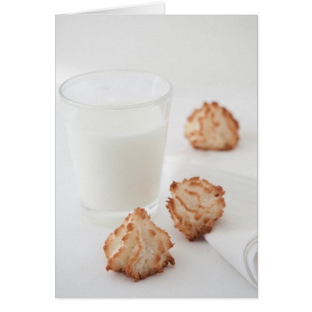 クッキーおよびミルク (正面)