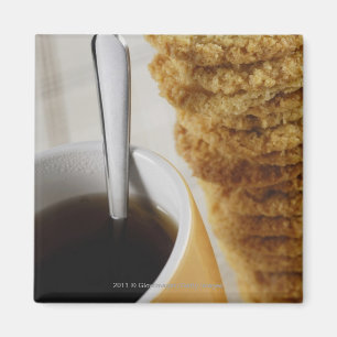 クッキーが付いているコーヒーのクローズアップ マグネット