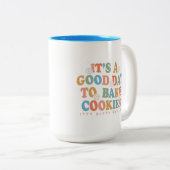 クッキーを焼くのはいい日だ ツートーンマグカップ (正面右)