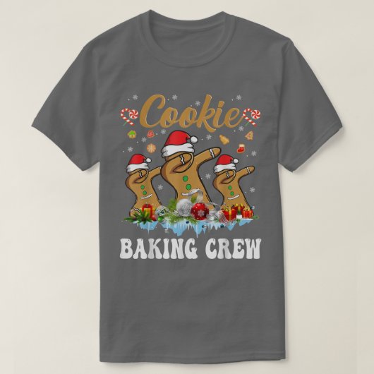 クッキーベーキングクルー家族クリスマスジンジャーブレッド Tシャツ (デザイン正面)