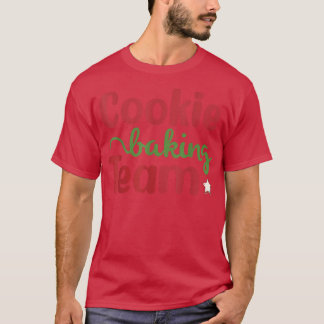 クッキーベーキングチームクリスマスファミリーベーキングジンジャーブ Tシャツ