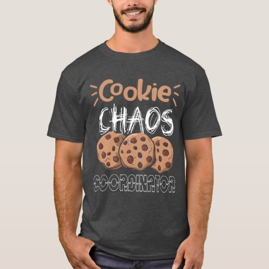 クッキー・カオス・コーディネーター 面白いキャンプ スカウト Tシャツ (正面)