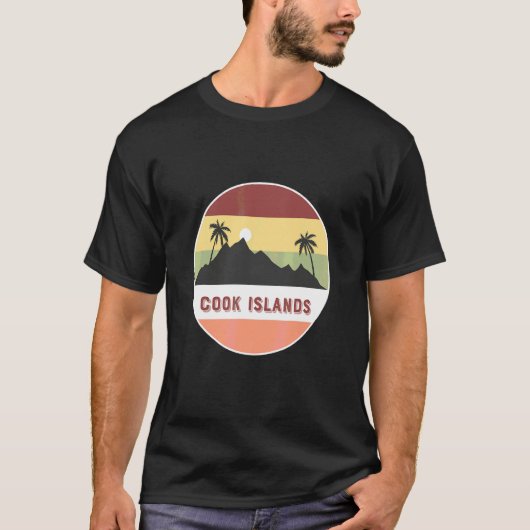 クック諸島の山とヤシの木 Tシャツ (正面)