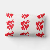 クッションのパターンの赤い愛ハートのグループ ランバークッション (裏面)