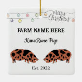 クネパーソナライズされたクネピグファームホワイトクリスマス セラミックオーナメント (裏面)