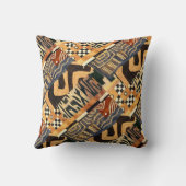 クバコンテンポラリーモチーフコラージュデザイン クッション (裏面)