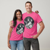 クビライ・ハーン・オン・ザ・ムーン Tシャツ (ユニセックス)