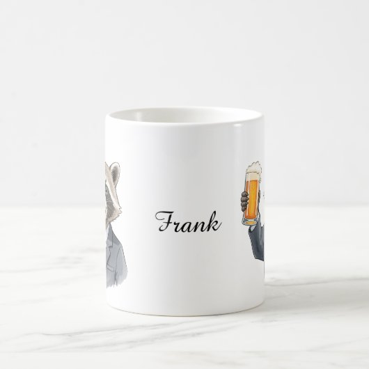 クマおもしろいの名パーソナライズされた前のアライグマ コーヒーマグカップ (中央)