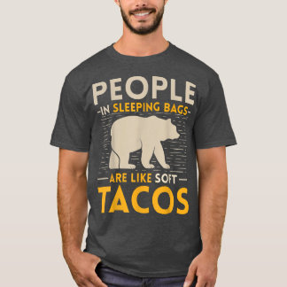 クマおもしろいタコスのギフト眠る Tシャツ